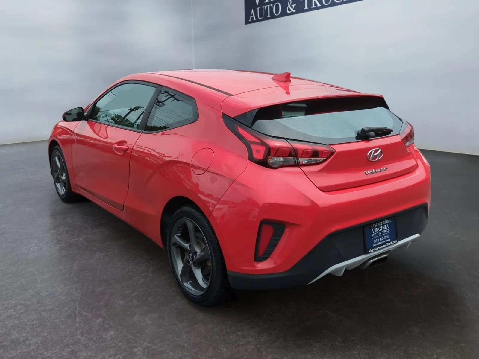 Used 2019 Hyundai Veloster 2.0 FWD image 9