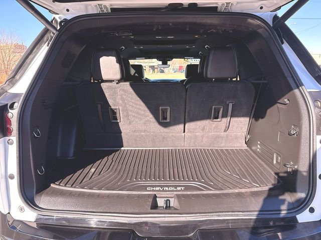 Used 2023 Chevrolet Traverse Premier w/ Redline Edition image 27