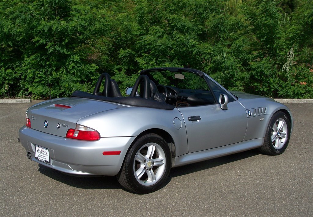 Used 2000 BMW Z3 2.5i RWD image 4