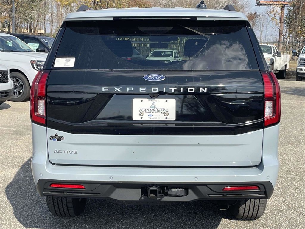 New 2025 Ford Expedition Active image 4