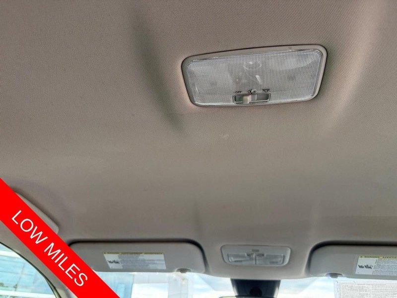 Used 2018 Toyota Corolla LE FWD image 15