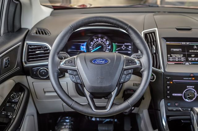 Used 2015 Ford Edge Titanium w/ Equipment Group 301A AWD/4WD image 28