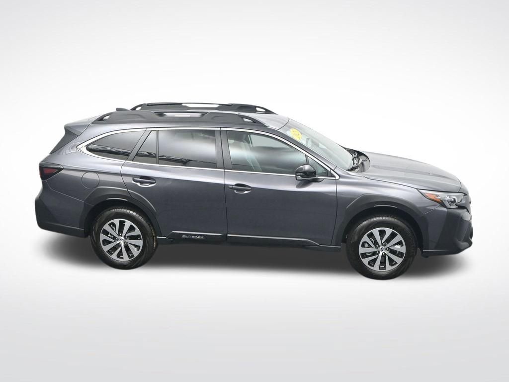 Used 2025 Subaru Outback Premium AWD/4WD image 27