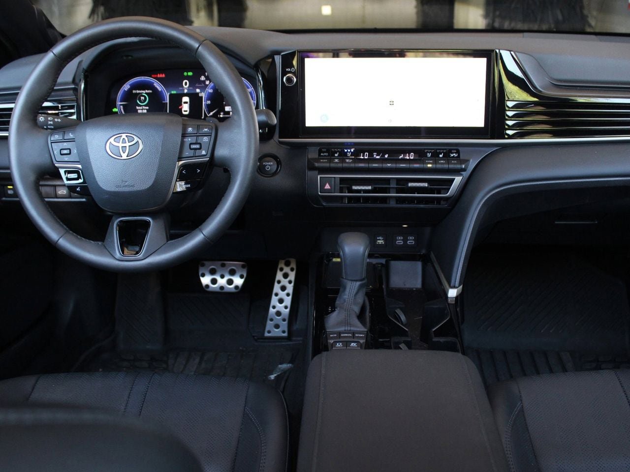 Used 2026 Toyota Camry XSE w/ Premium Package FWD image 18