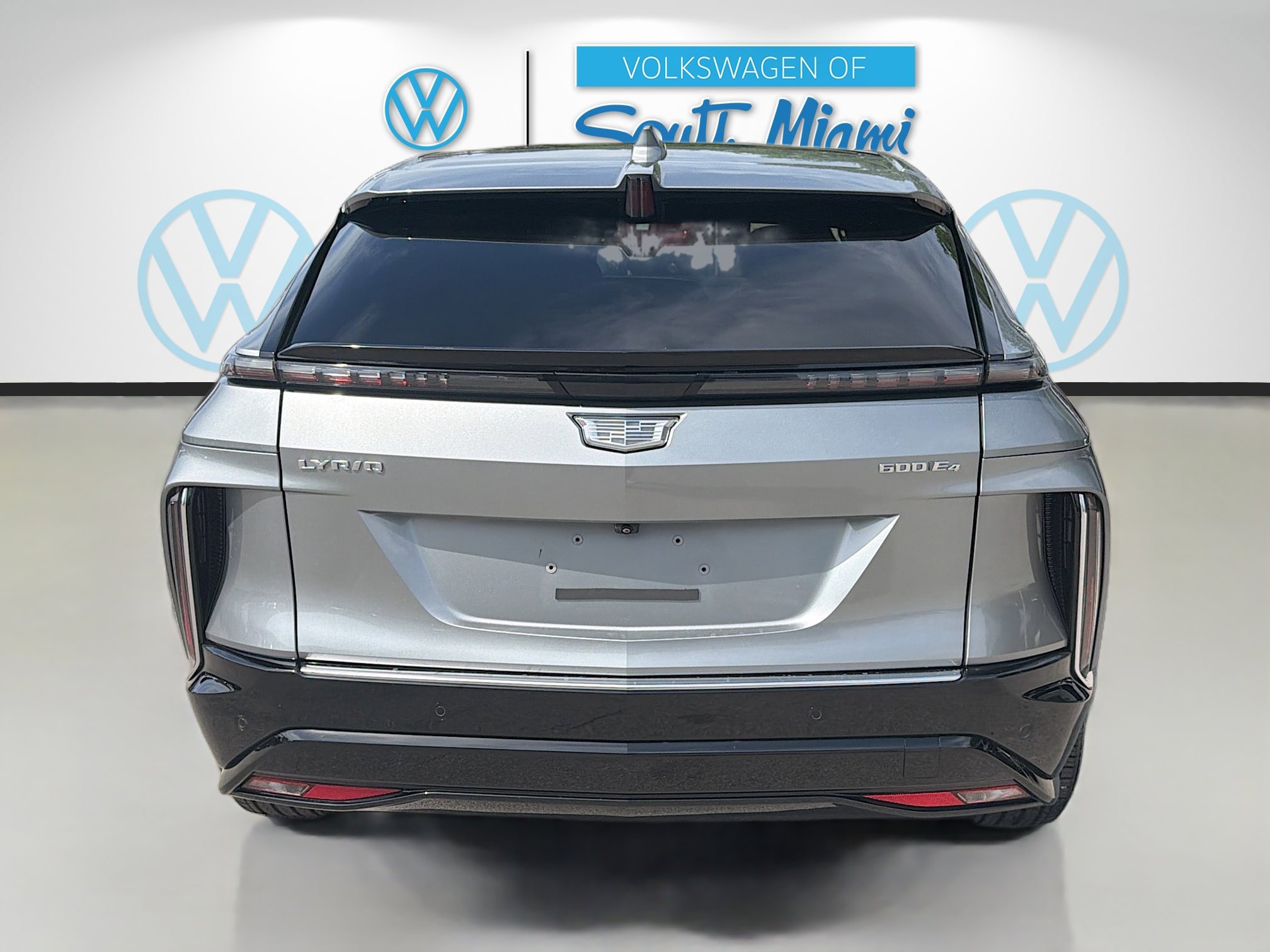 Used 2024 Cadillac Lyriq Luxury image 6