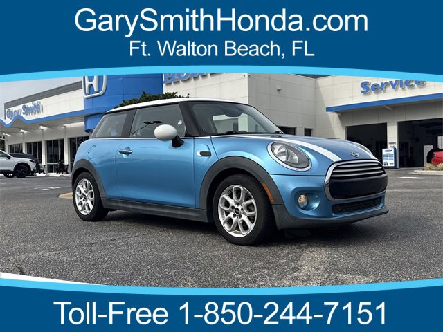 Used 2015 MINI Cooper 2-Door Hardtop image 1