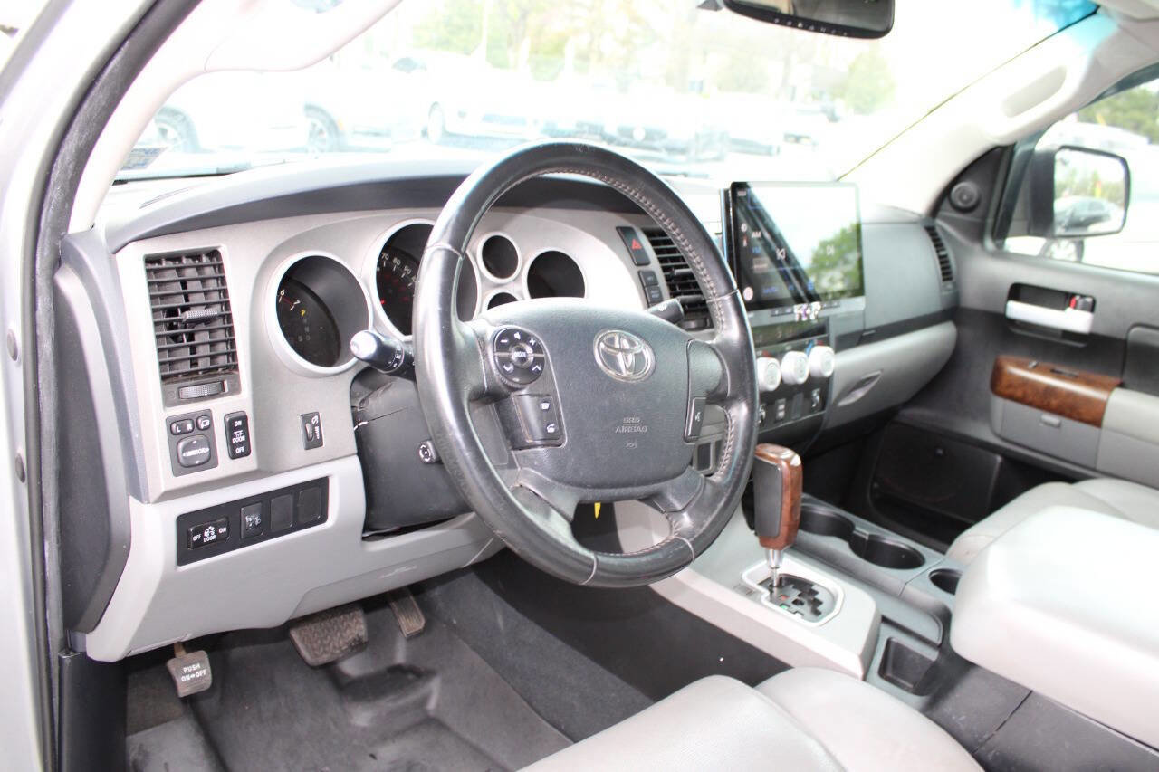 Used 2013 Toyota Tundra Limited w/ Memory Pkg RWD image 13