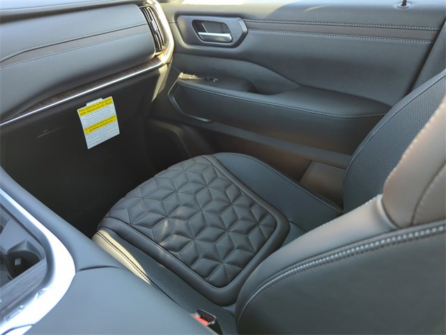 New 2026 Nissan Armada Platinum image 23