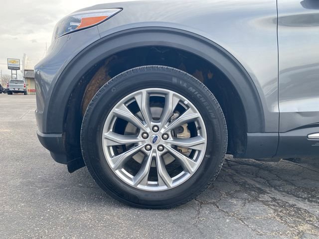 Used 2023 Ford Explorer Limited image 18