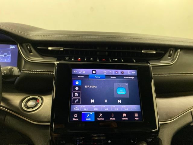 Used 2022 Jeep Grand Cherokee L Limited AWD/4WD image 10
