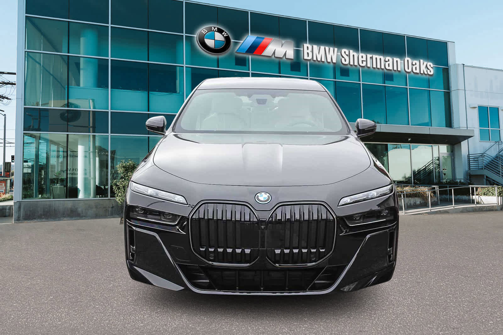 New 2026 BMW i7 xDrive60 w/ Executive Package image 4