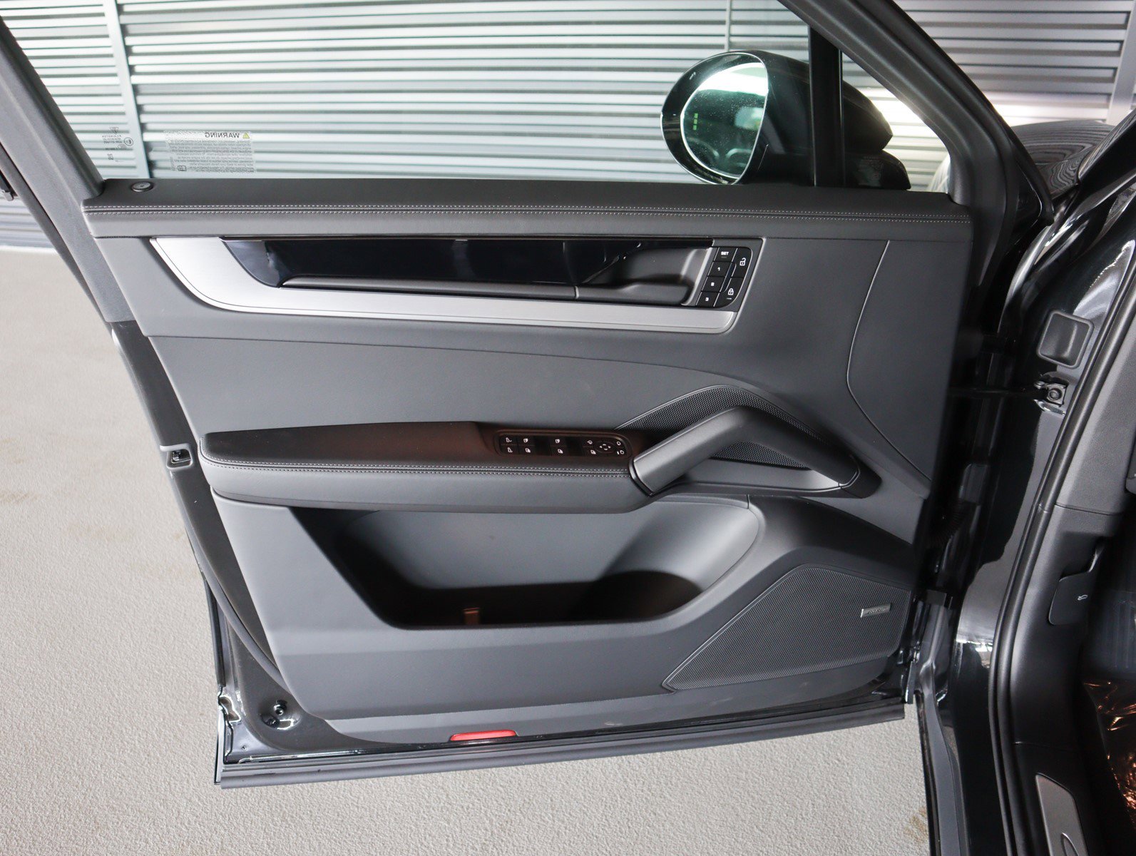 New 2026 Porsche Cayenne S image 25