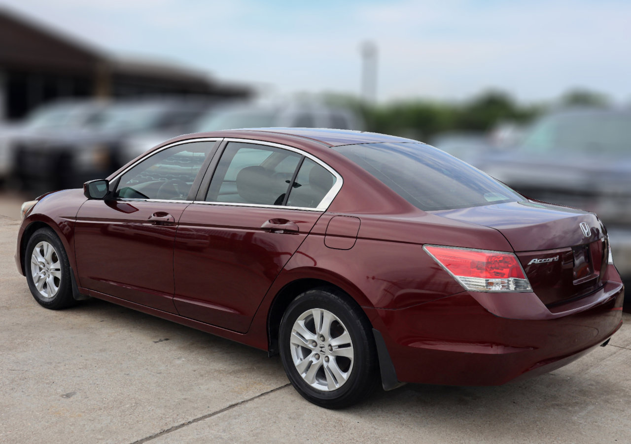 Used 2010 Honda Accord LX-P image 2