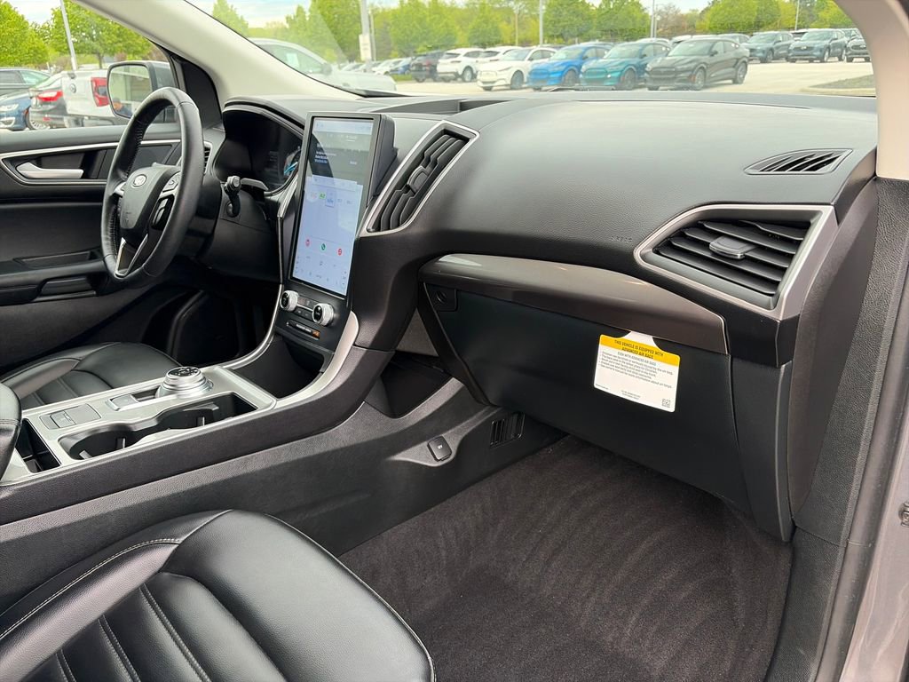 Used 2024 Ford Edge SEL w/ Convenience Package AWD/4WD image 10