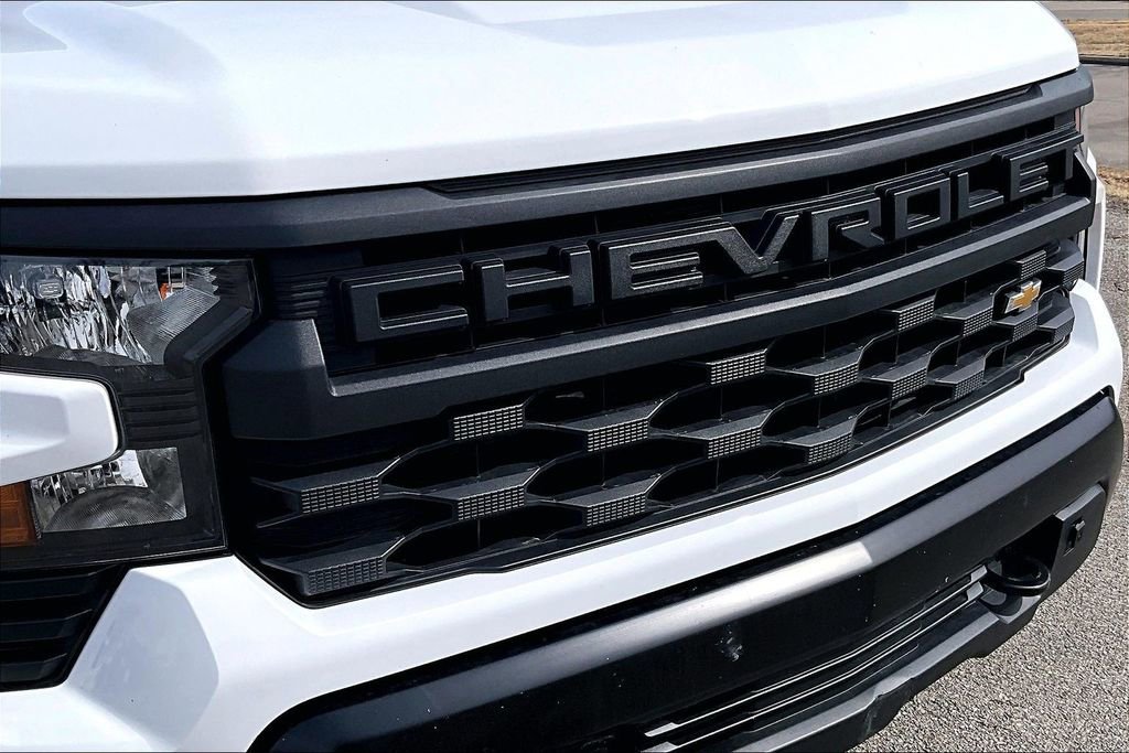 Used 2024 Chevrolet Silverado 1500 W/T w/ Z71 Off-Road Package image 29