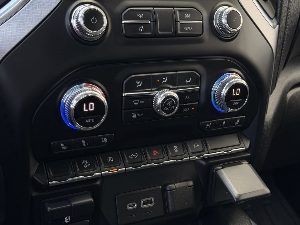 Used 2021 GMC Sierra 1500 SLT AWD/4WD image 21