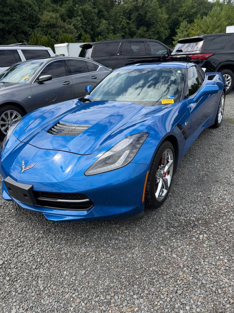 Used 2015 Chevrolet Corvette Stingray Coupe w/ 2LT Preferred Equipment Group RWD image 3