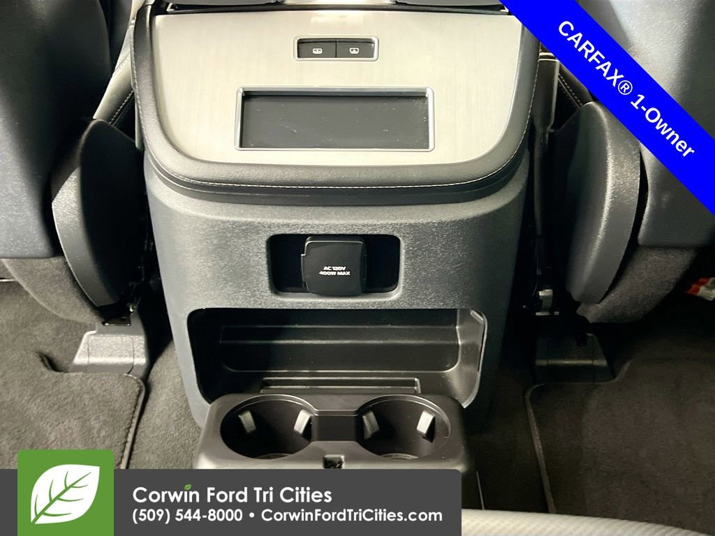 Used 2025 Lincoln Navigator L Reserve AWD/4WD image 32
