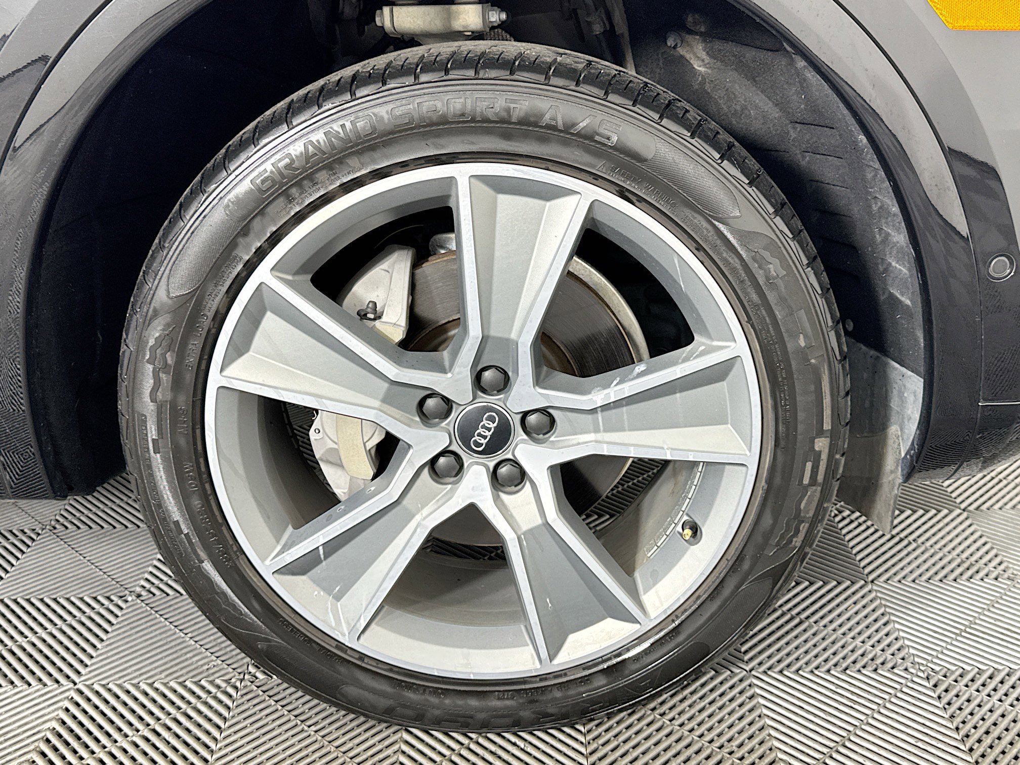 Used 2019 Audi Q5 Prestige w/ Prestige Package AWD/4WD image 31