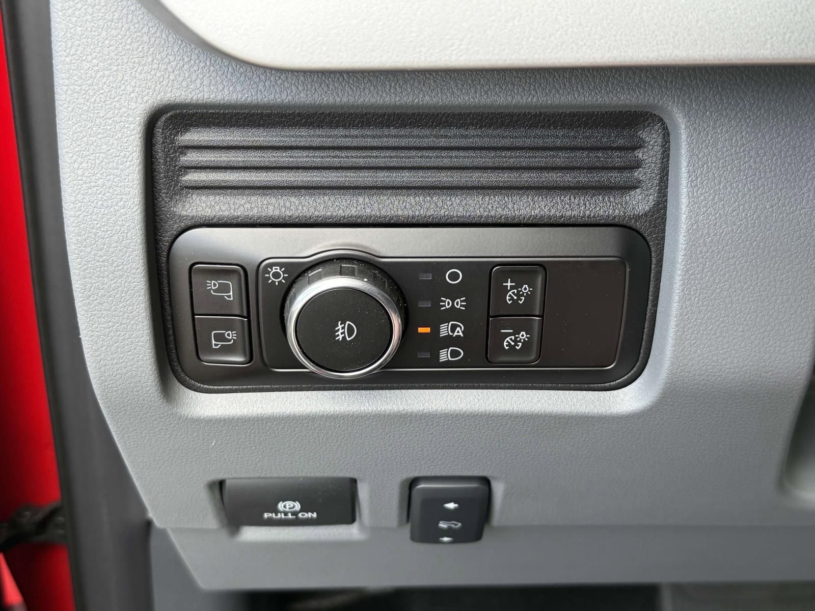 New 2025 Ford F450 XLT w/ XLT Value Package image 18