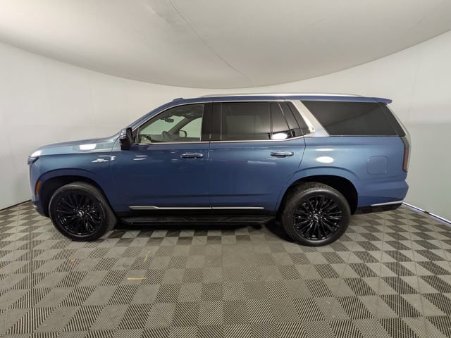 Used 2025 Cadillac Escalade Premium Luxury AWD/4WD image 28