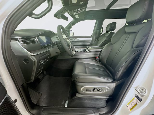 New 2026 Jeep Grand Wagoneer L 4WD image 25