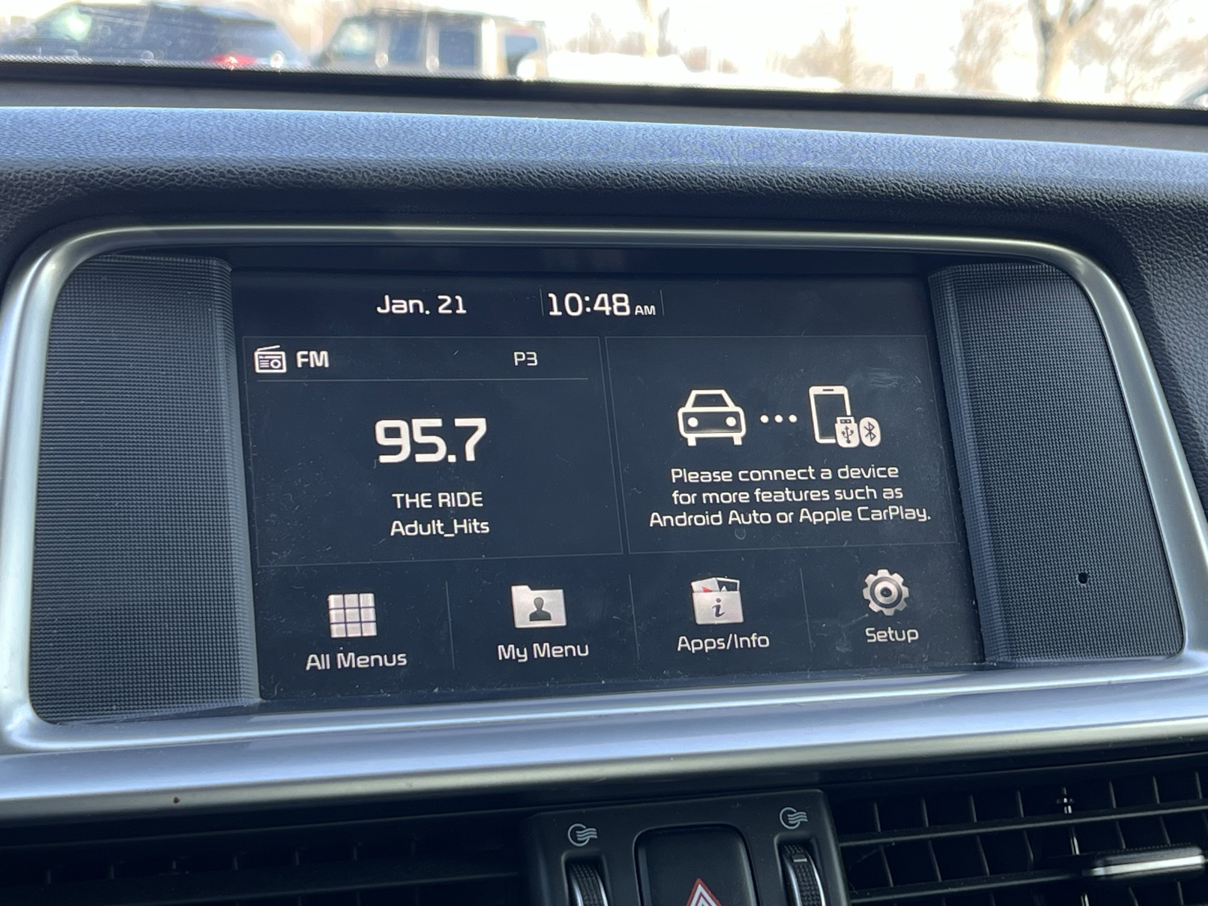 Used 2020 Kia Optima SE image 24