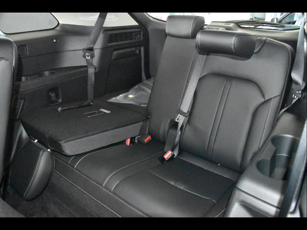 Certified 2024 MAZDA CX-90 Plug-In Hybrid w/ Premium Pkg image 18