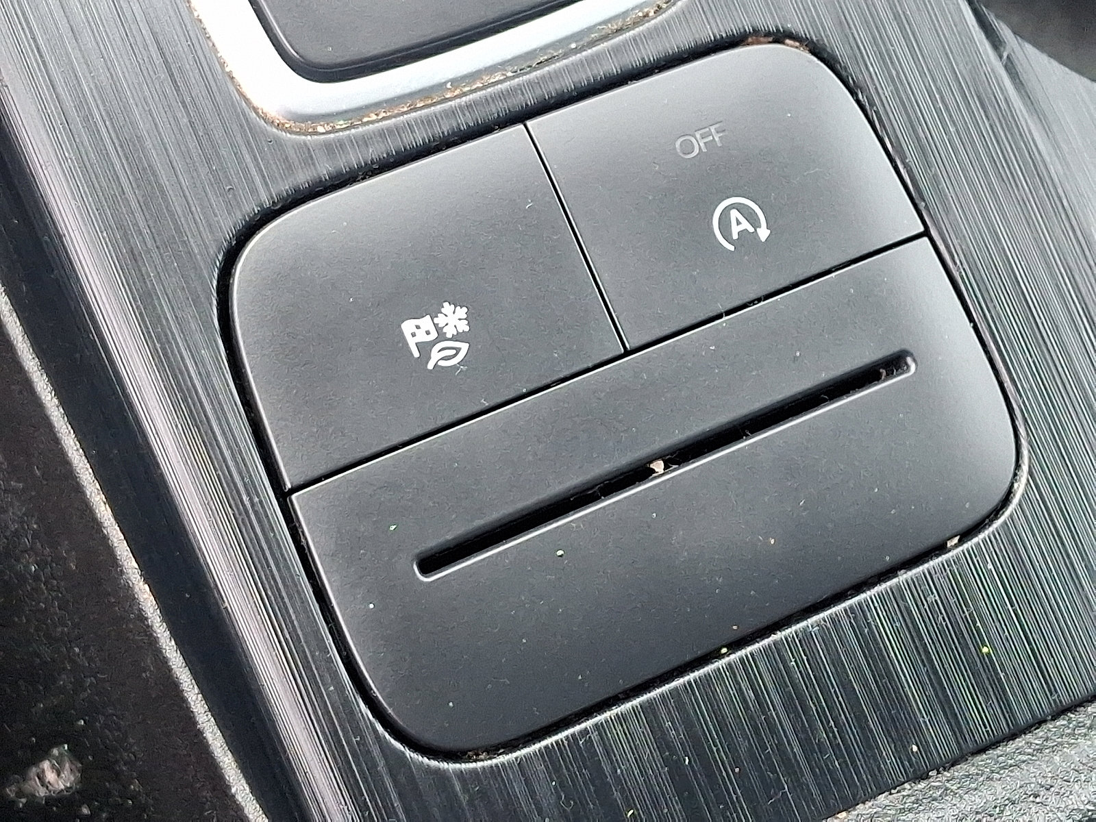 Used 2022 Ford Escape SE image 25