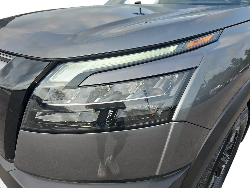 Used 2024 Nissan Pathfinder Rock Creek AWD/4WD image 31