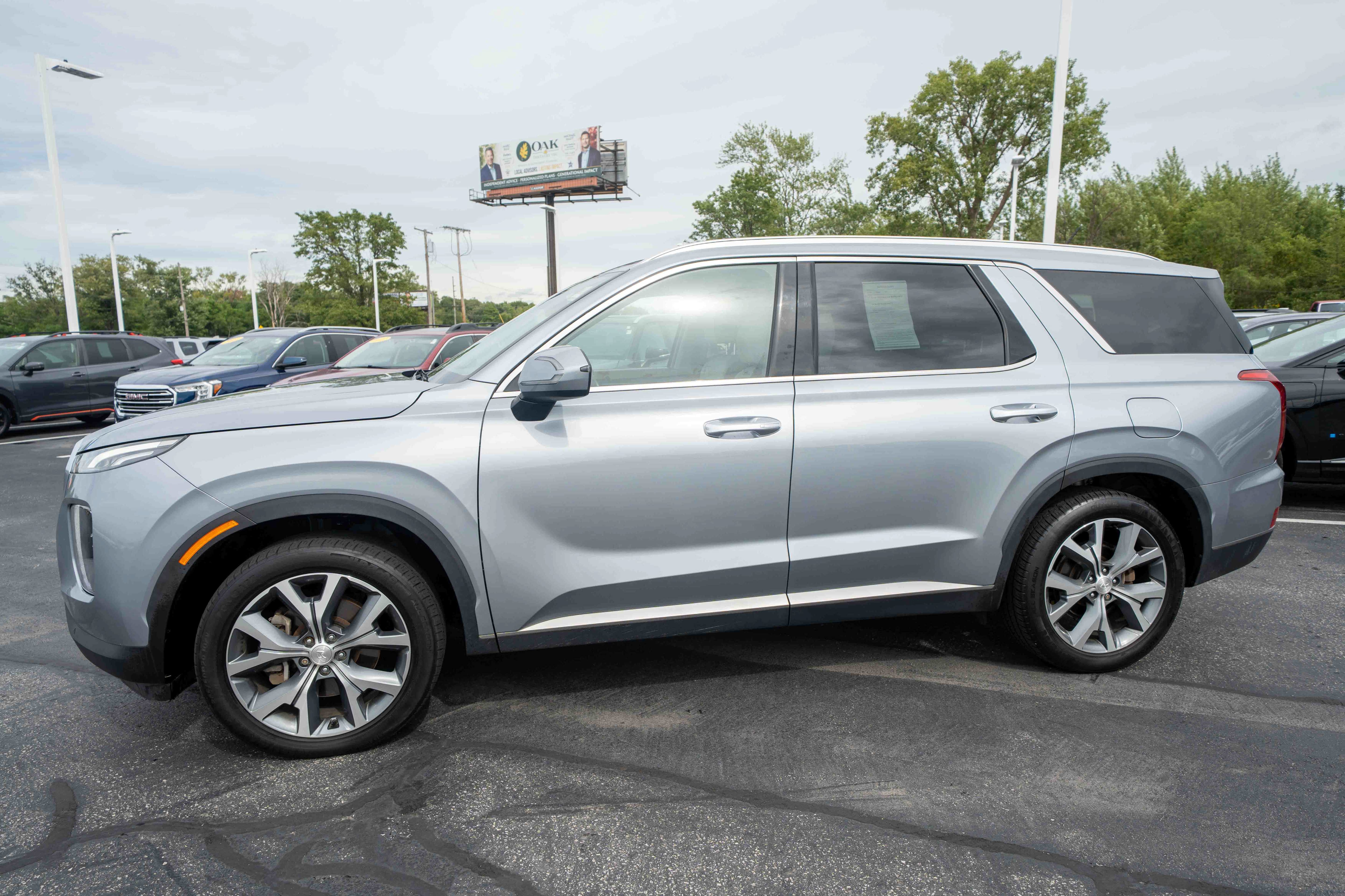 Used 2020 Hyundai Palisade SEL FWD image 3