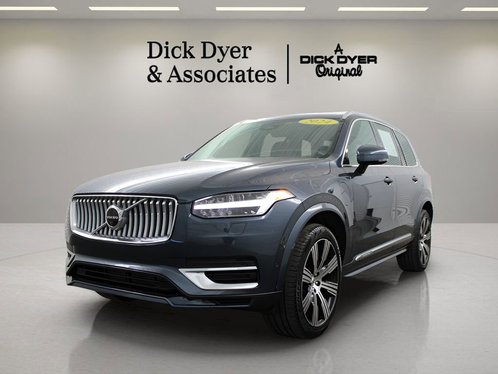 Certified 2024 Volvo XC90 T8 Plus w/ Protection Package image 6