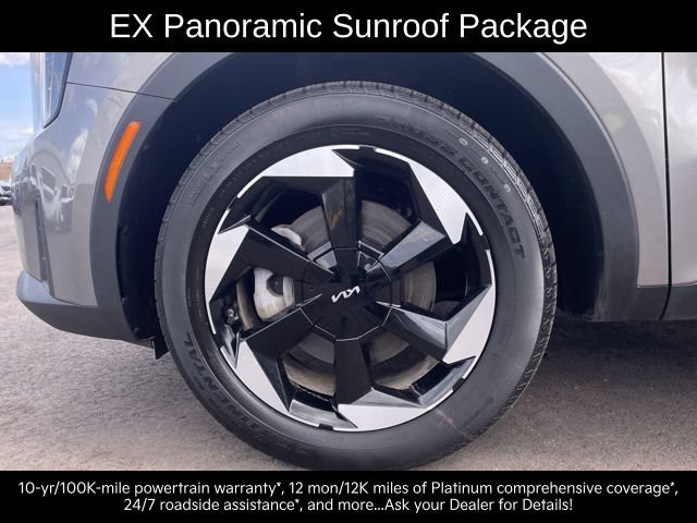 Certified 2025 Kia Sorento EX w/ EX Panoramic Sunroof Package AWD/4WD image 12