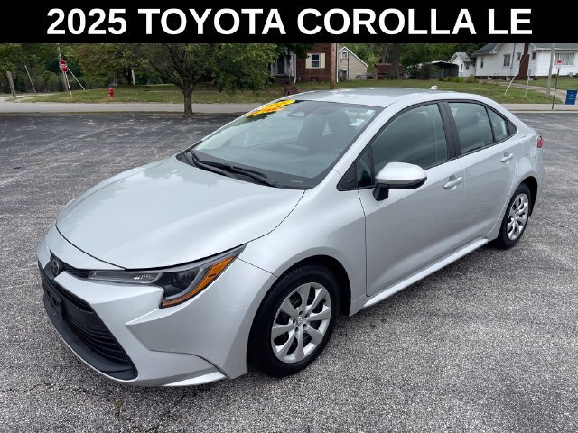 Used 2025 Toyota Corolla LE FWD image 1