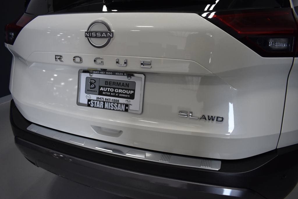 Certified 2023 Nissan Rogue SL AWD/4WD image 12