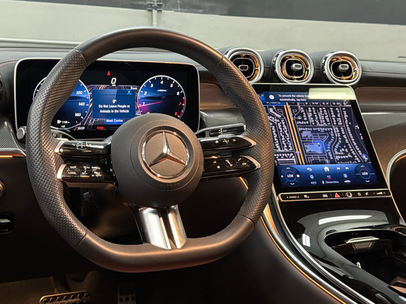 Used 2026 Mercedes-Benz GLC 300 image 37