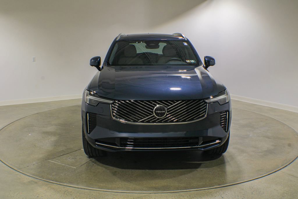 Used 2026 Volvo XC90 B6 Plus w/ Protection Package AWD/4WD image 8