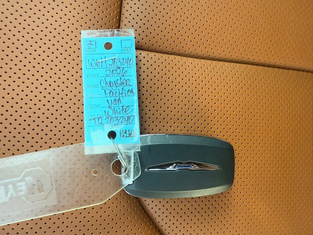 New 2026 Chrysler Pacifica Pinnacle image 44