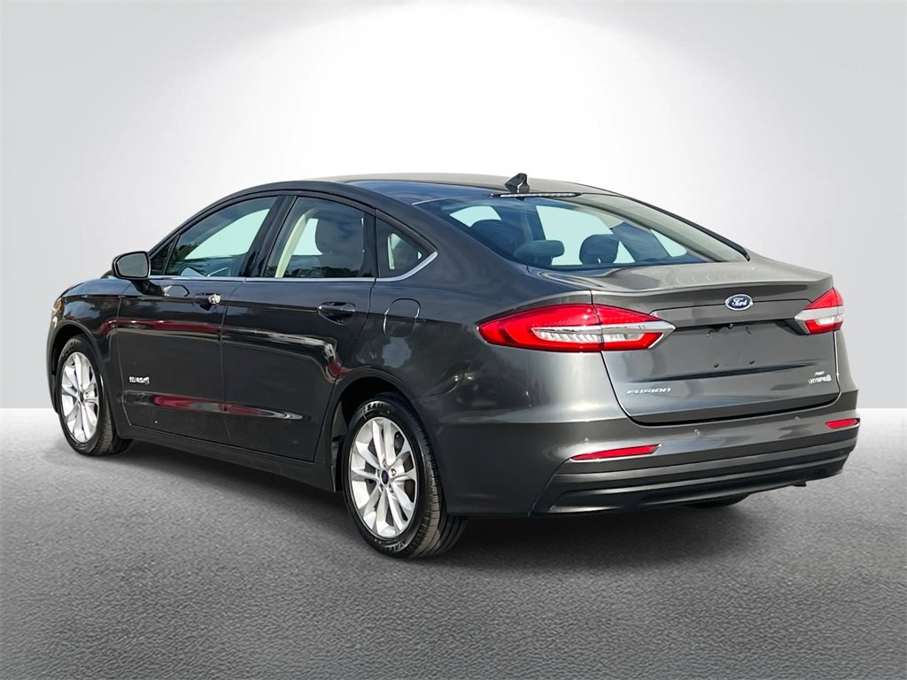 Used 2019 Ford Fusion SE image 4