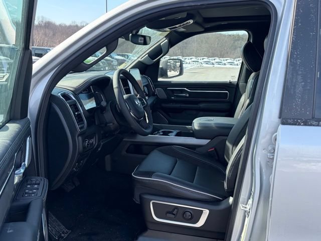 New 2026 RAM 1500 Laramie AWD/4WD image 16