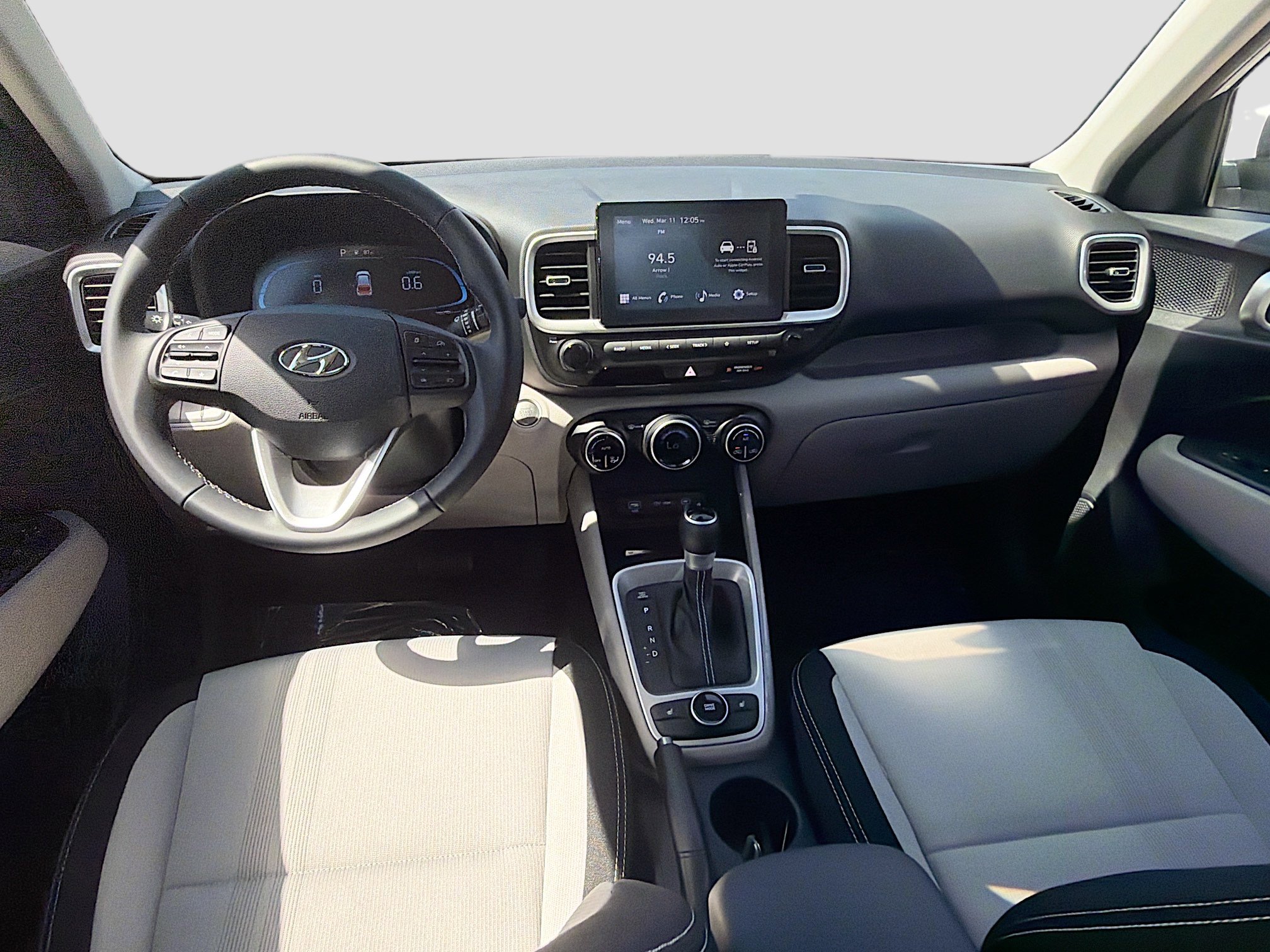 Used 2026 Hyundai Venue SEL image 15