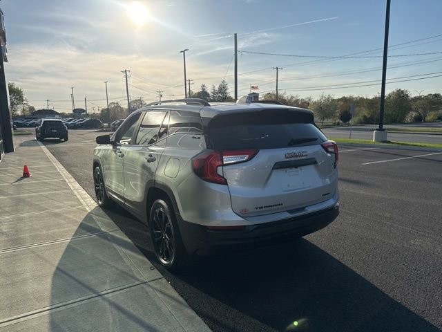 Used 2022 GMC Terrain SLE w/ Driver Convenience Package AWD/4WD image 5