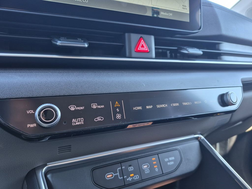 New 2026 Kia Carnival EX image 23