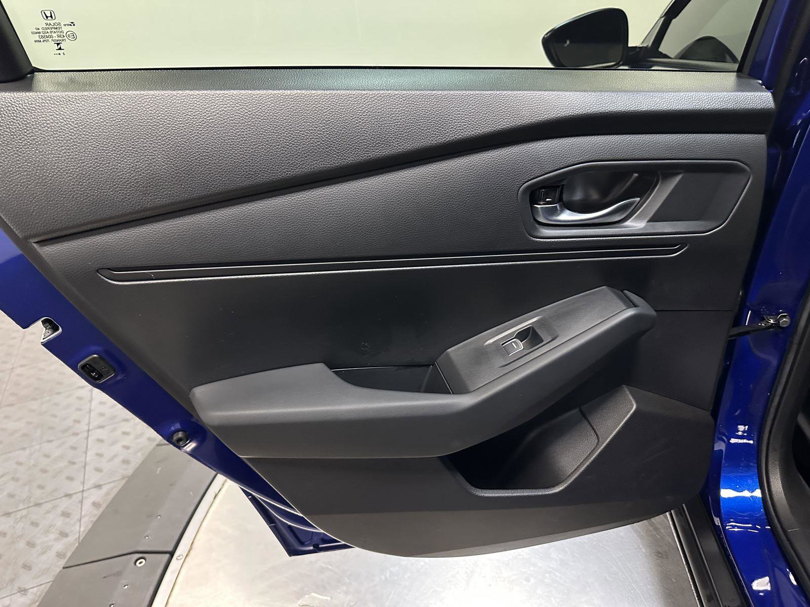 Used 2025 Honda Accord Sport image 30