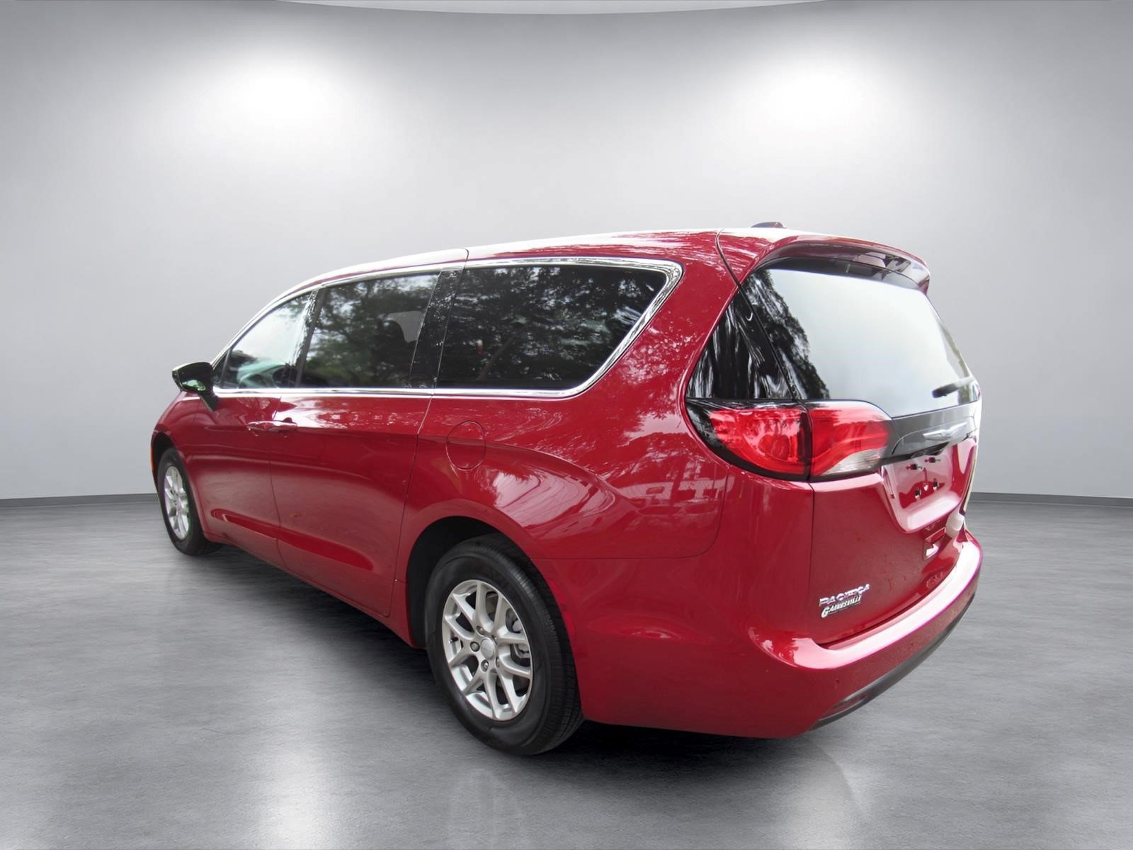 New 2027 Chrysler Pacifica LX FWD image 4