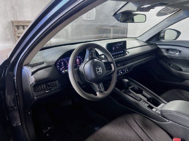 Used 2023 Honda Accord LX image 11