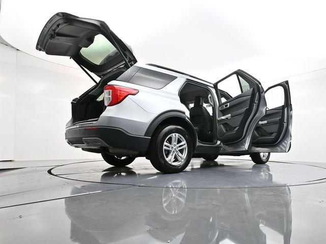 Used 2023 Ford Explorer XLT w/ Equipment Group 202A image 40