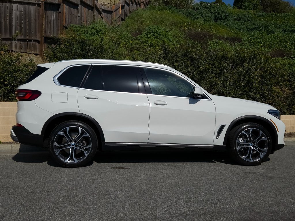 Used 2023 BMW X5 xDrive40i w/ Parking Assistance Package image 5