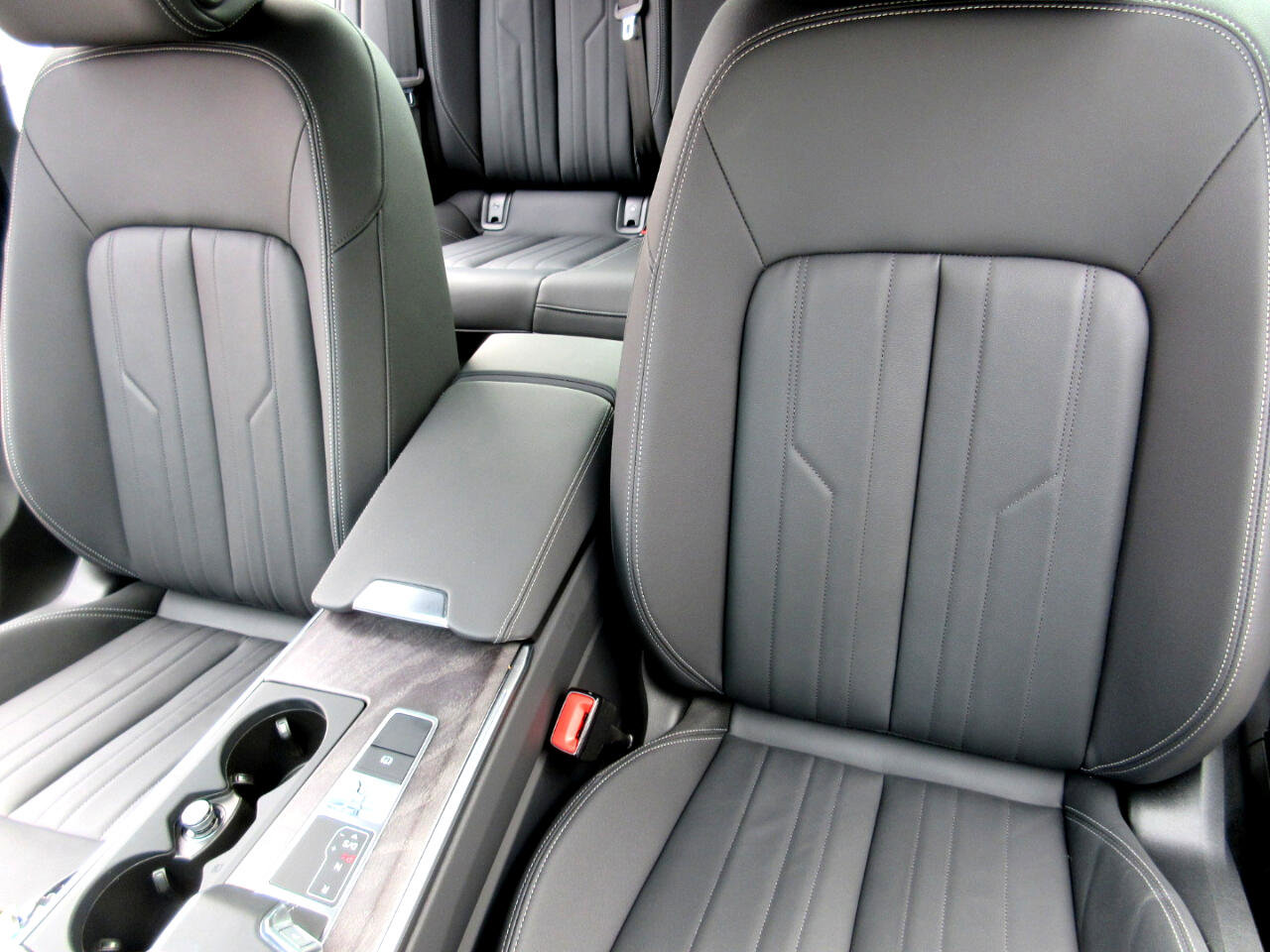 Used 2025 Audi A6 2.0T Premium w/ Convenience Plus Package image 15