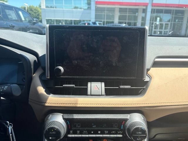 Used 2024 Toyota RAV4 LE AWD/4WD image 13